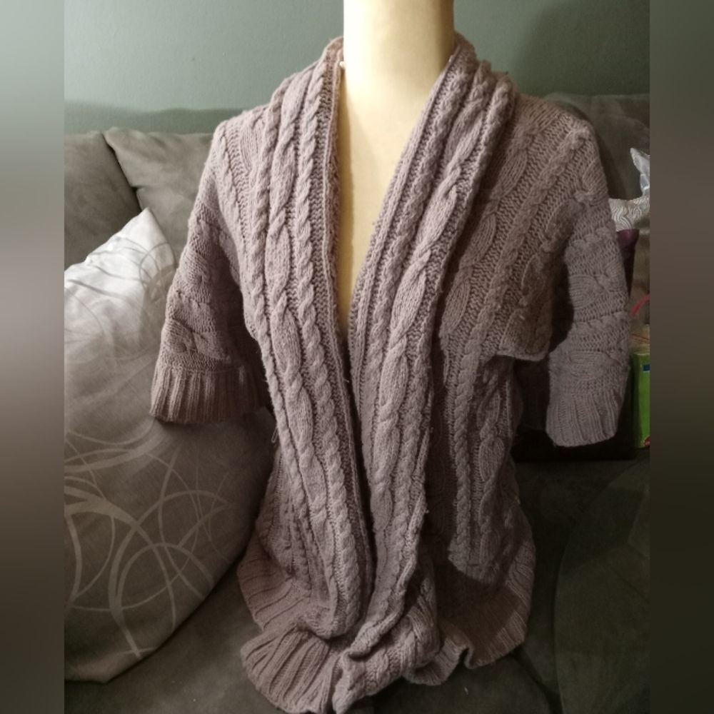 Cozy Cable Knit Sweater - Taupe